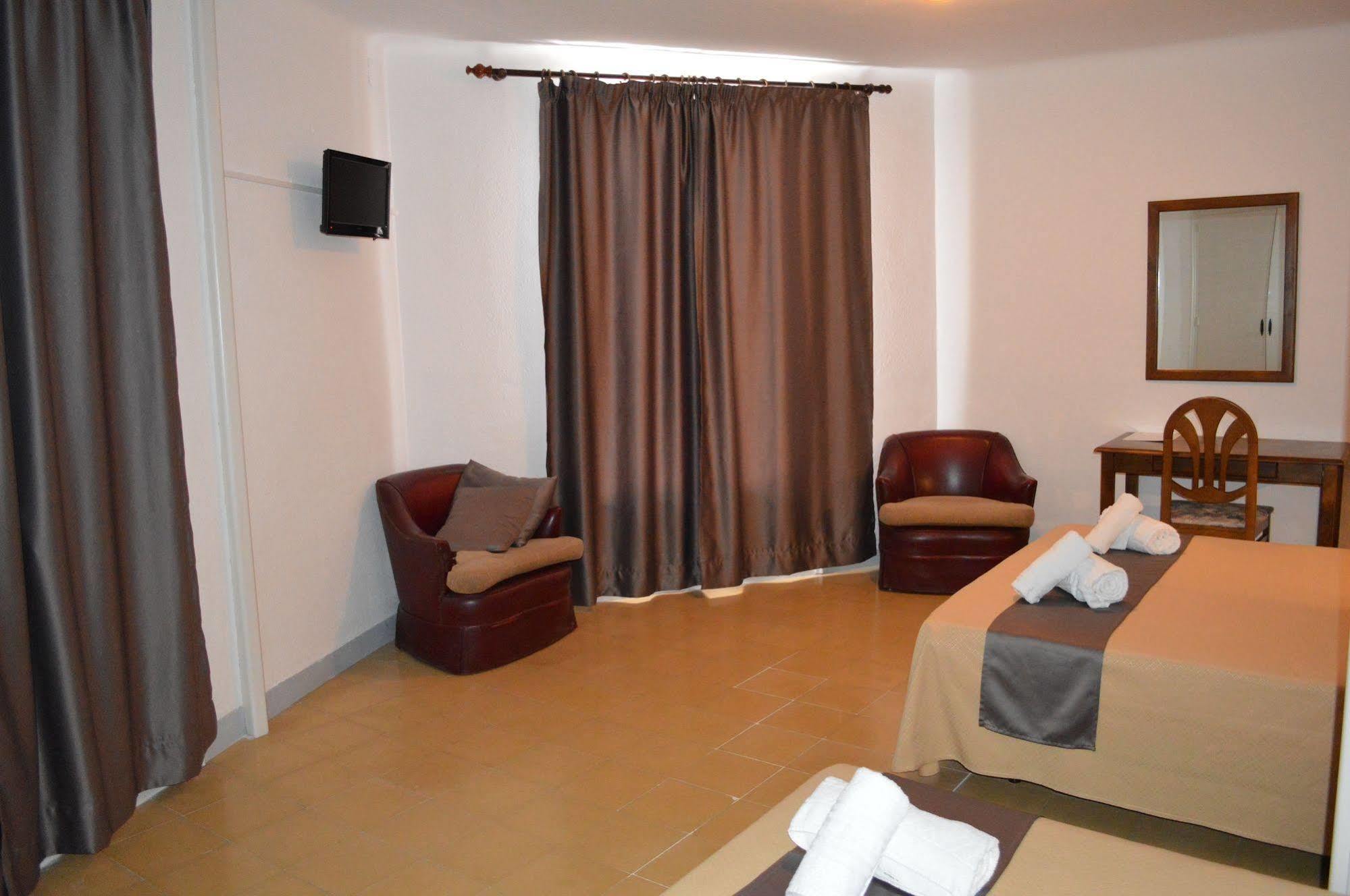 Hotel Apartaments Gesoria Porta Ferrada Sant Feliu de Guixols Exterior photo
